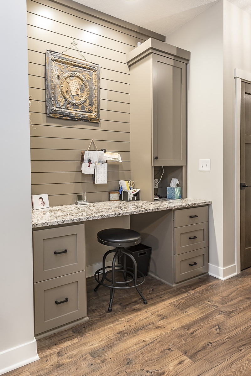 Custom Home & Office Built-In Desks — Woodmaster Custom Cabinets