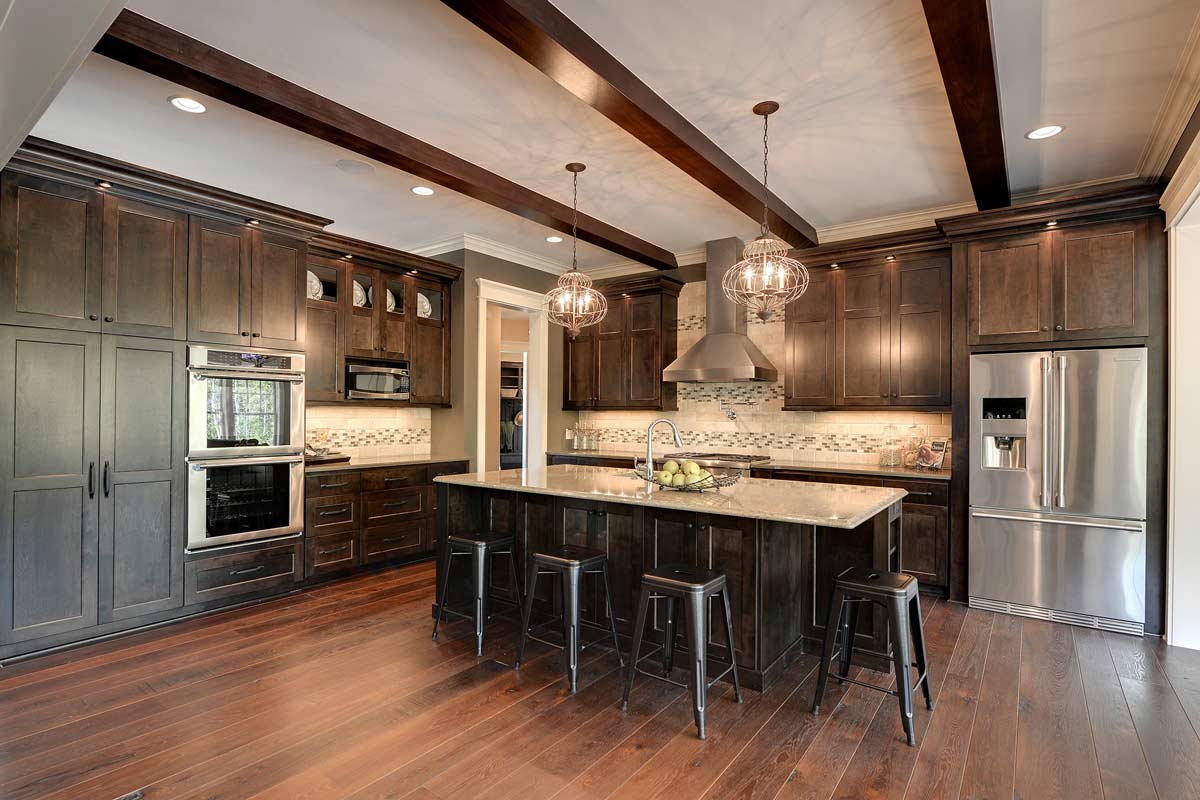 Lakeville Custom Cabinets