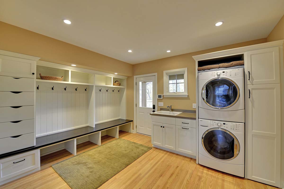 Custom Laundry Room Cabinets Mn Custom Mudroom Built Ins