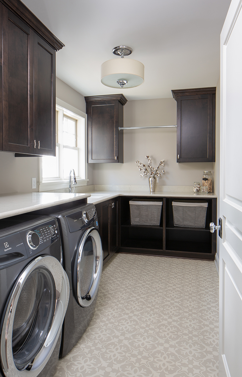 Custom Laundry Room Cabinets MN | Custom Mudroom Built Ins